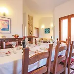 2 Bedroom Lovely In Ca- 度假居 *
