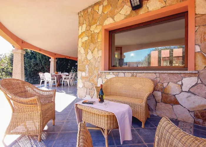 2 Bedroom Lovely In Ca- Tatil Evi