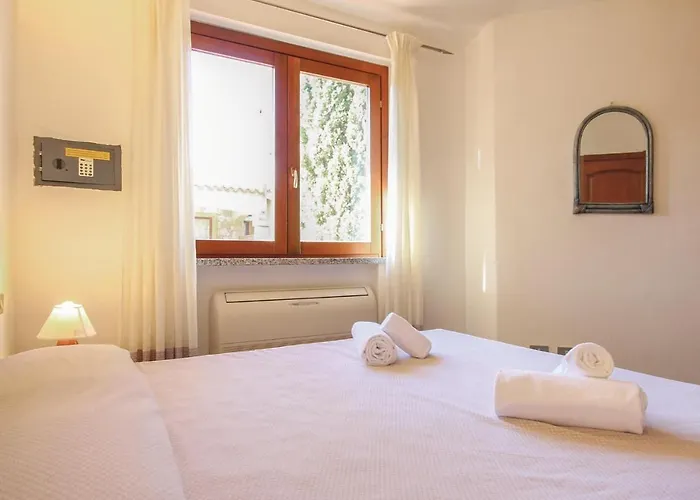 2 Bedroom Lovely In Ca- Сasa de vacaciones Monte Nai
