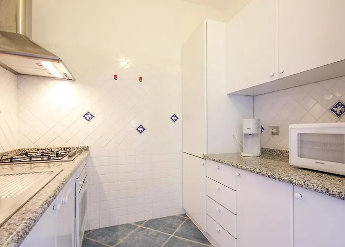 Сasa de vacaciones 2 Bedroom Lovely In Ca-